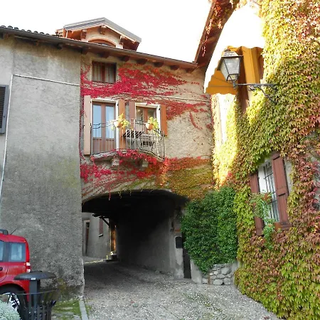 The House On The Bridge- La Casa Sul Ponte Casa de Férias *