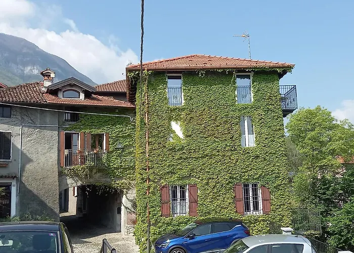 The House On The Bridge- La Casa Sul Ponte Holiday home *