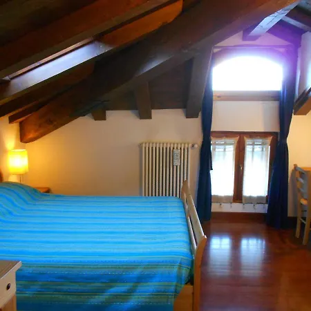 The House On The Bridge- La Casa Sul Ponte Tatil Evi *